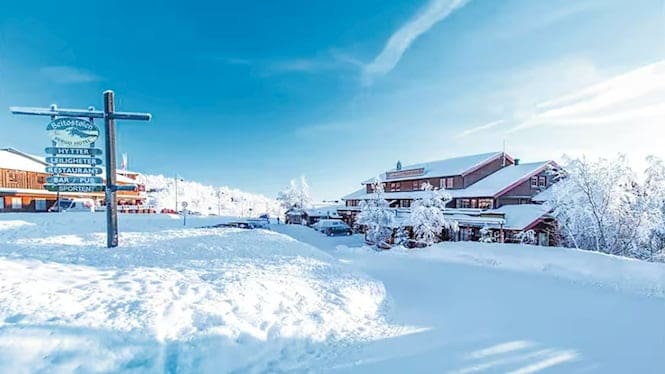Six Best Holidays for Single Skiers