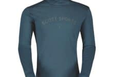 Relaxed fit blue hoodie with "SCOTT SPORTS" logo, ideal for winter outdoor activities and outdoor sports. Perfect for staying warm and stylish during winter adventures.