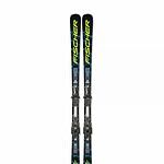 Fischers RC4 WORLD CUP SC 173cm cross-country skis for winter sports and snow adventure enthusiasts.